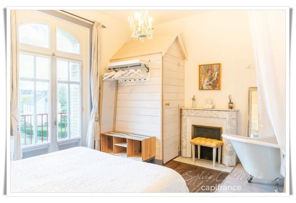 Dpt Morbihan (56), à vendre ROHAN propriete P17 de 338 m² - Terrain de 31 655 m²
