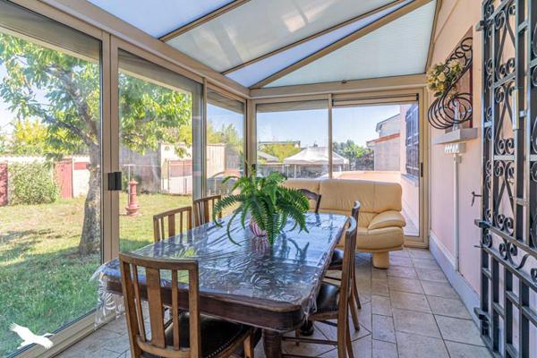 Maison 437 808 € Villenave-d'Ornon 6 p 129 m² DPE D