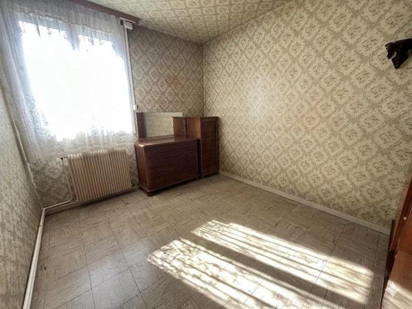 Maison à vendre 114 000 € Saint-Astier 4 p 80 m² DPE F