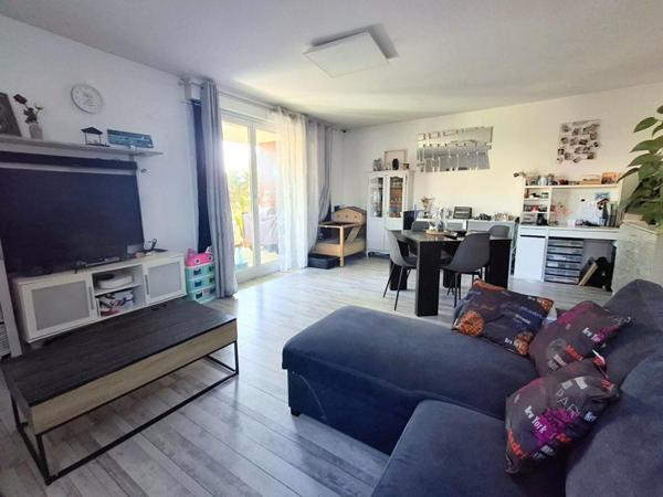 Appartement T3 - Résidence avec piscine + 2 places de parking