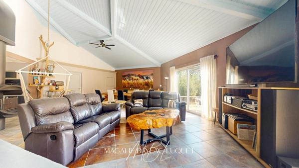 EXCLUSIVITE CARCASSONNE MAQUENS - MAISON  OCTOGONALE - JARDIN - PISCINE - GARAGE