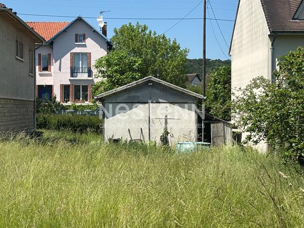 NESTENN Igny : Idéalement situé, terrain à bâtir proche commerces, transports et axes routiers, école Jules Ferry, collège Emile Zola, Lycée international et plateau de Saclay et Vélizy