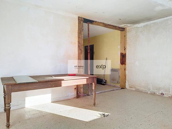 Maison traditionnelle 4 chambres à rénover – Saint-Paul-Flaugnac