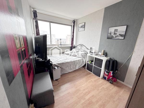 Grand F4 vue dégagée, hyper-centre