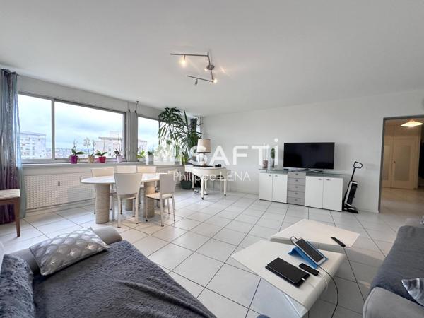 Grand F4 vue dégagée, hyper-centre