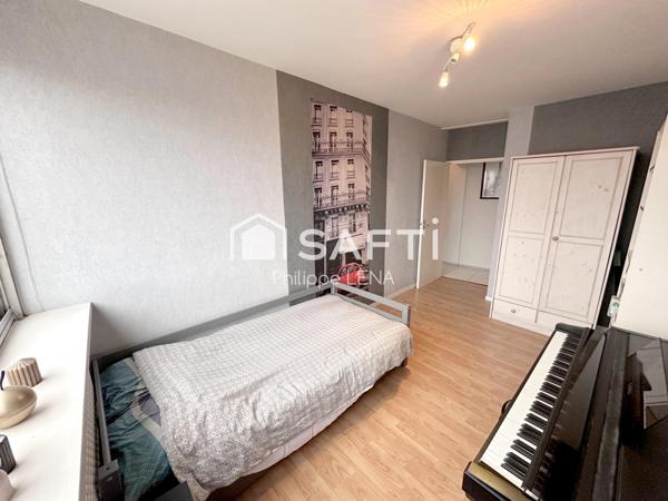 Grand F4 vue dégagée, hyper-centre