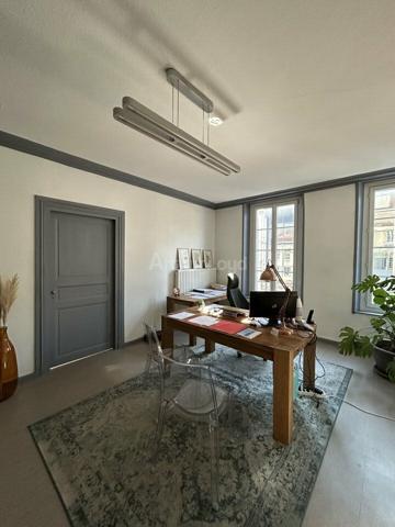 BUREAUX à LOUER de 115 m²