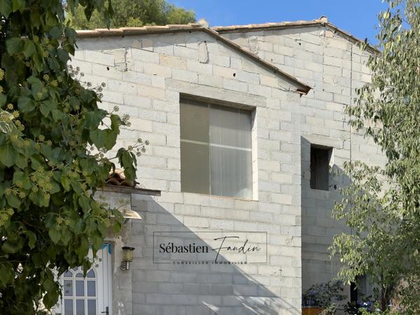 Maison à vendre 5 pièces TOULON (83) de 170 m² - Terrain de 913 m² - Vue mer - Piscinable