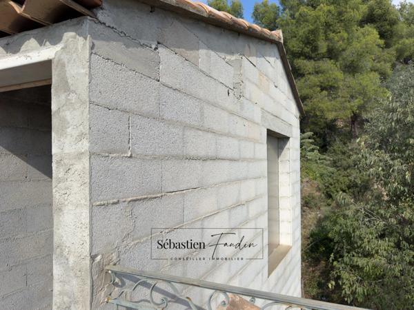 Maison à vendre 5 pièces TOULON (83) de 170 m² - Terrain de 913 m² - Vue mer - Piscinable