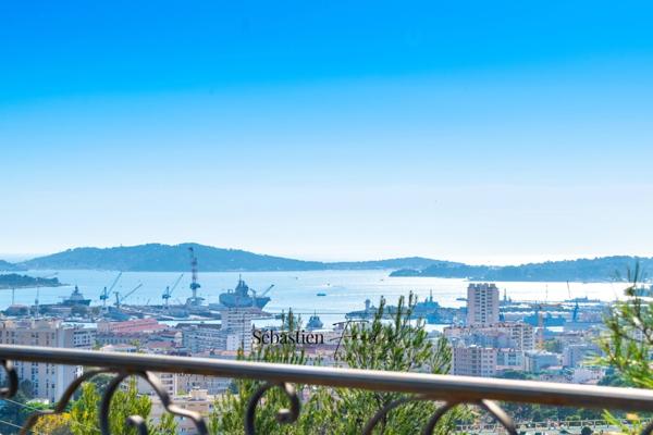 Maison à vendre 5 pièces TOULON (83) de 170 m² - Terrain de 913 m² - Vue mer - Piscinable