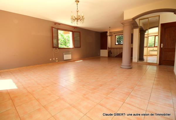 Frontignan (34110) Maison + studio 7 pièces avec piscine sur une parcelle de 1000 m2 au pied de la Gardiole à Frontignan