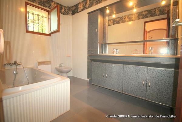 Frontignan (34110) Maison + studio 7 pièces avec piscine sur une parcelle de 1000 m2 au pied de la Gardiole à Frontignan