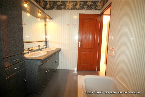 Frontignan (34110) Maison + studio 7 pièces avec piscine sur une parcelle de 1000 m2 au pied de la Gardiole à Frontignan