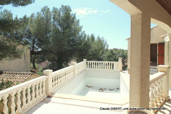 Frontignan (34110) Maison + studio 7 pièces avec piscine sur une parcelle de 1000 m2 au pied de la Gardiole à Frontignan