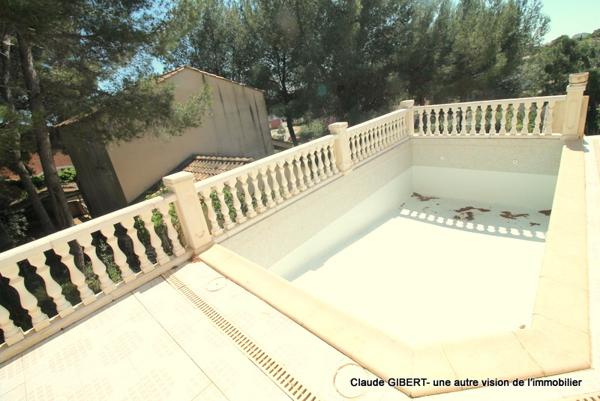 Frontignan (34110) Maison + studio 7 pièces avec piscine sur une parcelle de 1000 m2 au pied de la Gardiole à Frontignan