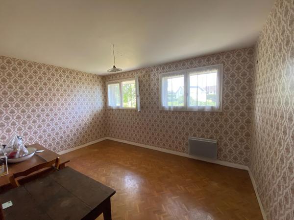 Maison 112 m², 3 chs, terrain de 884 m², Flers
