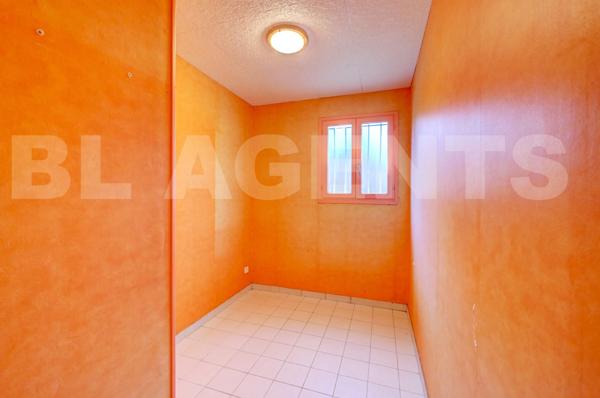 Maison de plain pied 103m² avec beau terrain