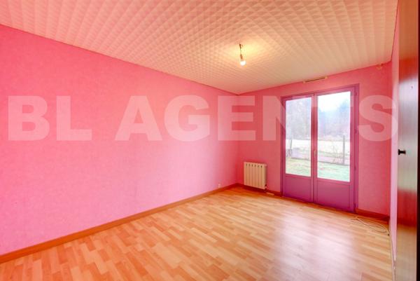 Maison de plain pied 103m² avec beau terrain