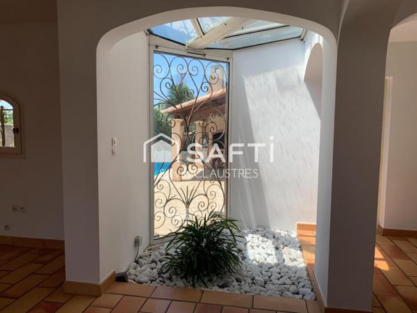 BELLE VILLA  ATYPIQUE AU STYLE PROVENÇAL