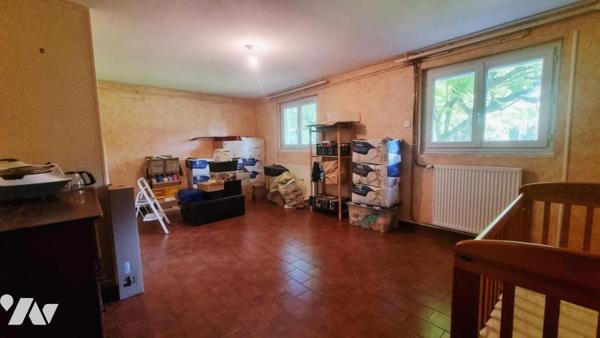 Maison sur sous-sol complet