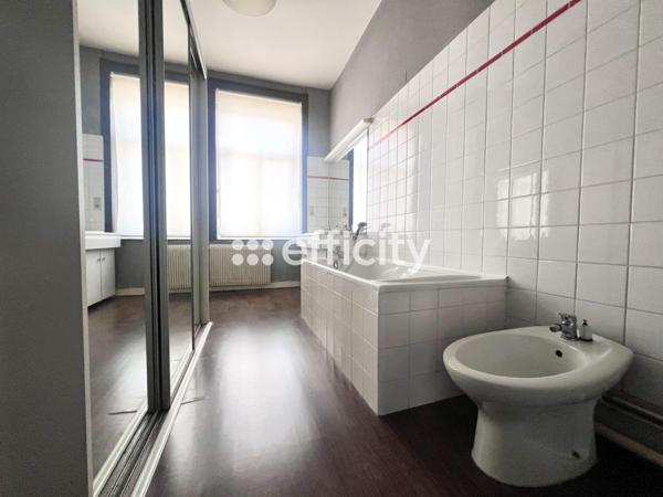 Maison 7 pièces - 205 m²