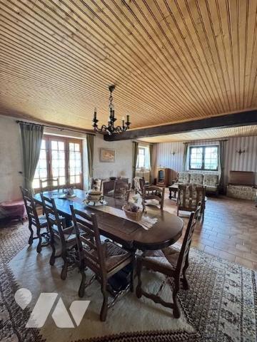 MAISON STYLE LONGERE