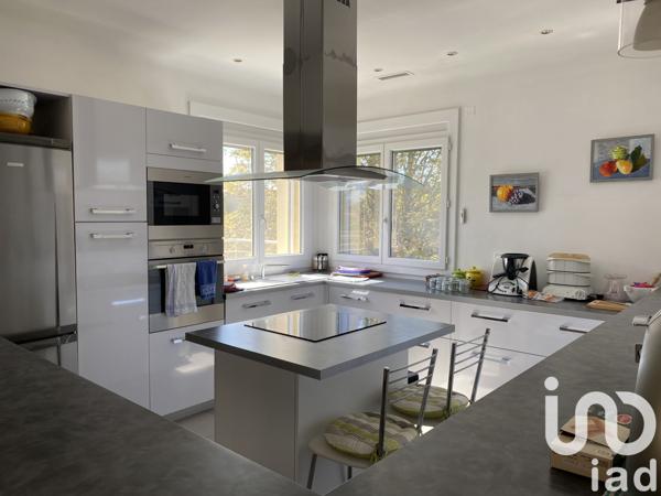 Maison à vendre 7 pièces 190 m² Althen-des-Paluds