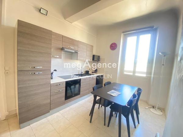Appartement à BRIGNOLES, 83170 - 3 pièces 54m²