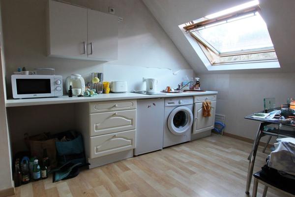 UN APPARTEMENT TYPE 2 TRAVERSANT & COSY À QUIMPER. -