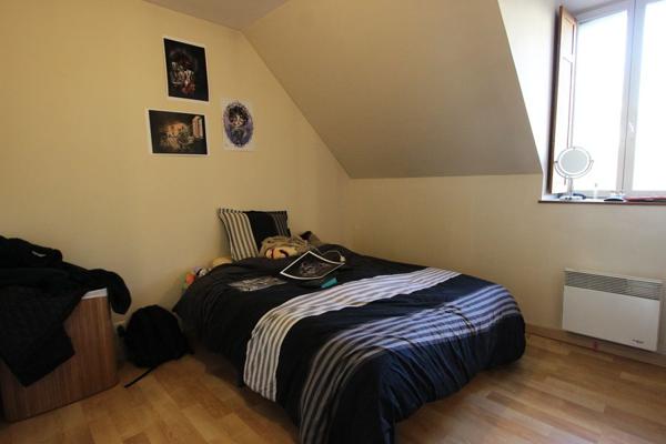 UN APPARTEMENT TYPE 2 TRAVERSANT & COSY À QUIMPER. -