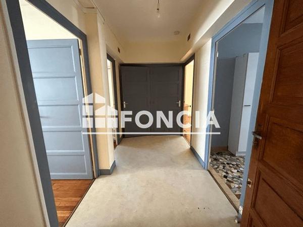 Location Appartement 3 pièces 66.2 m² - 23 RUE CHARLES SUISSE Dijon 21000