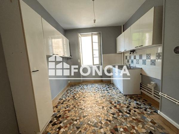 Location Appartement 3 pièces 66.2 m² - 23 RUE CHARLES SUISSE Dijon 21000