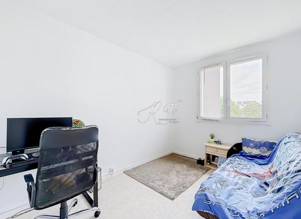 APPARTEMENT LUMINEUX AVEC 3 CHAMBRES