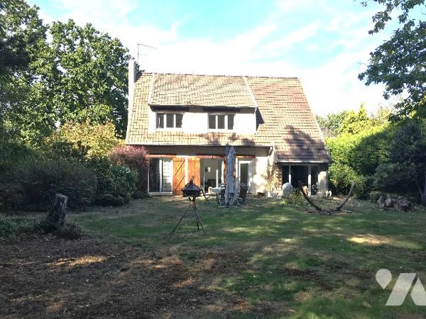 Maison de 132 M² sur parcelle de 1000 M² - Quartier recherché