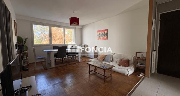Location Appartement meublé 5 pièces 86.88 m² - Poitiers 86000