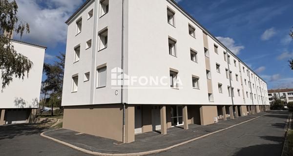 Location Appartement meublé 5 pièces 86.88 m² - Poitiers 86000