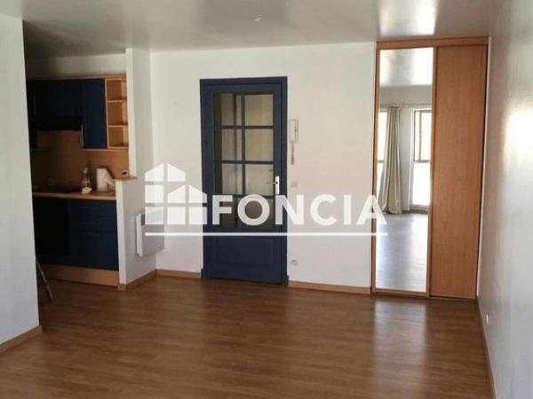 Location Appartement 2 pièces 46.61 m² - 22-24 RUE DU QUAI Lille 59000