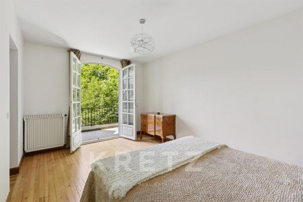 Le Vésinet – Maison familiale de 420 m² sur un terrain verdoyant de 1 270 m²