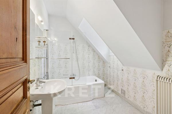 Le Vésinet – Maison familiale de 420 m² sur un terrain verdoyant de 1 270 m²