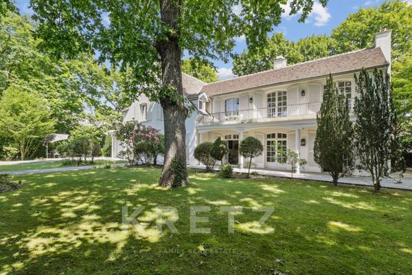 Le Vésinet – Maison familiale de 420 m² sur un terrain verdoyant de 1 270 m²