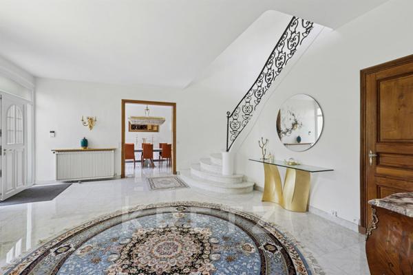 Le Vésinet – Maison familiale de 420 m² sur un terrain verdoyant de 1 270 m²