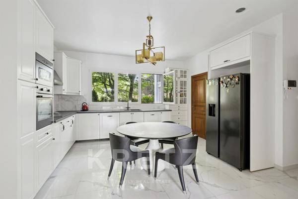 Le Vésinet – Maison familiale de 420 m² sur un terrain verdoyant de 1 270 m²