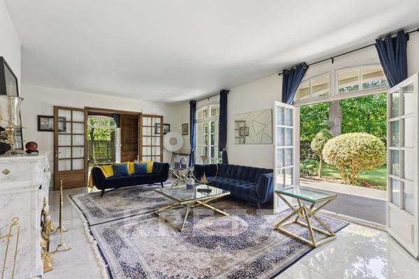 Le Vésinet – Maison familiale de 420 m² sur un terrain verdoyant de 1 270 m²