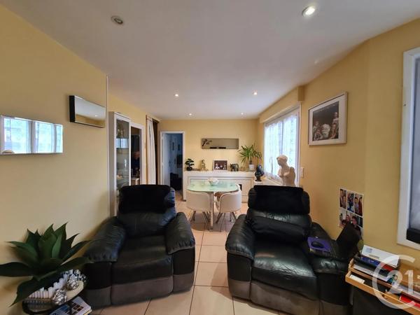 Appartement F2 à vendre  2 pièces - 37,95 m 2   AGON COUTAINVILLE  - 50