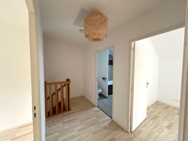 Maison récente 3 chambres avec garage et jardin SUD