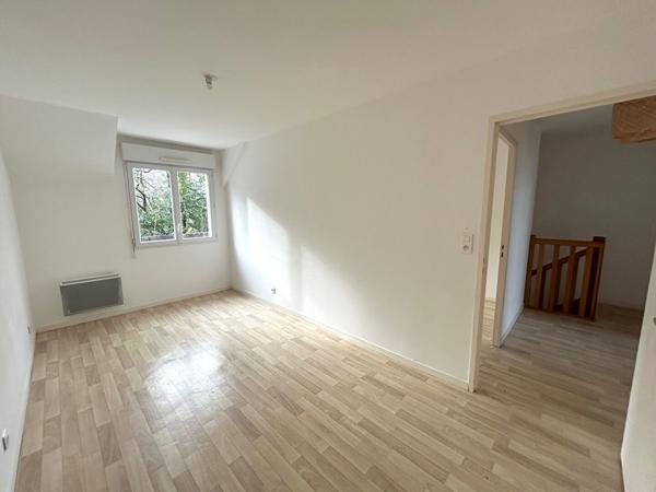 Maison récente 3 chambres avec garage et jardin SUD