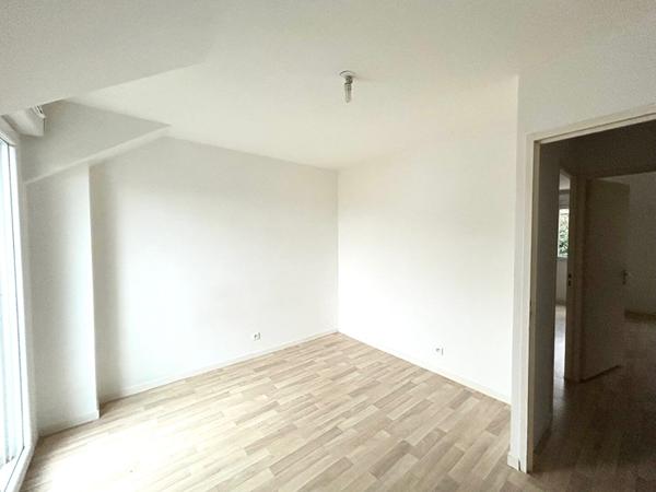 Maison récente 3 chambres avec garage et jardin SUD