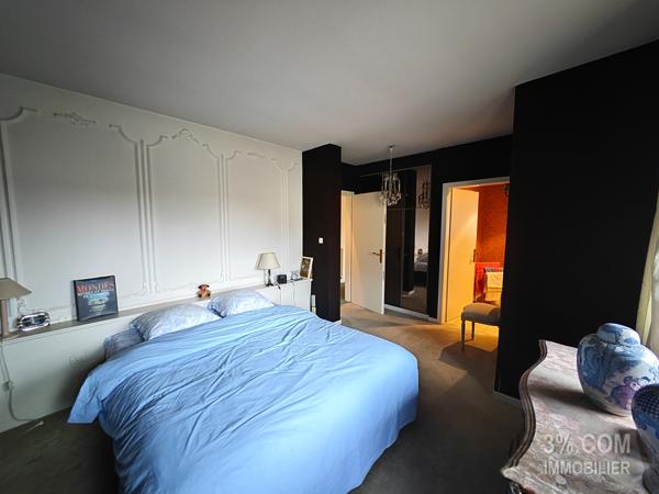 Maison 12 pièce(s) 6 chambre(s) 293 m²