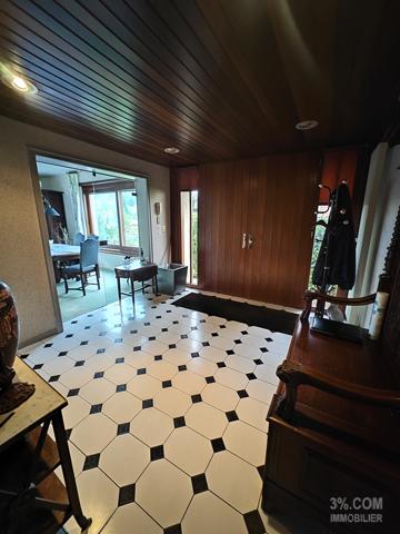 Maison 12 pièce(s) 6 chambre(s) 293 m²