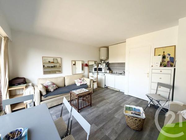 Appartement Studio Cabine à vendre  1 pièce - 24,87 m 2   DEAUVILLE  - 14
